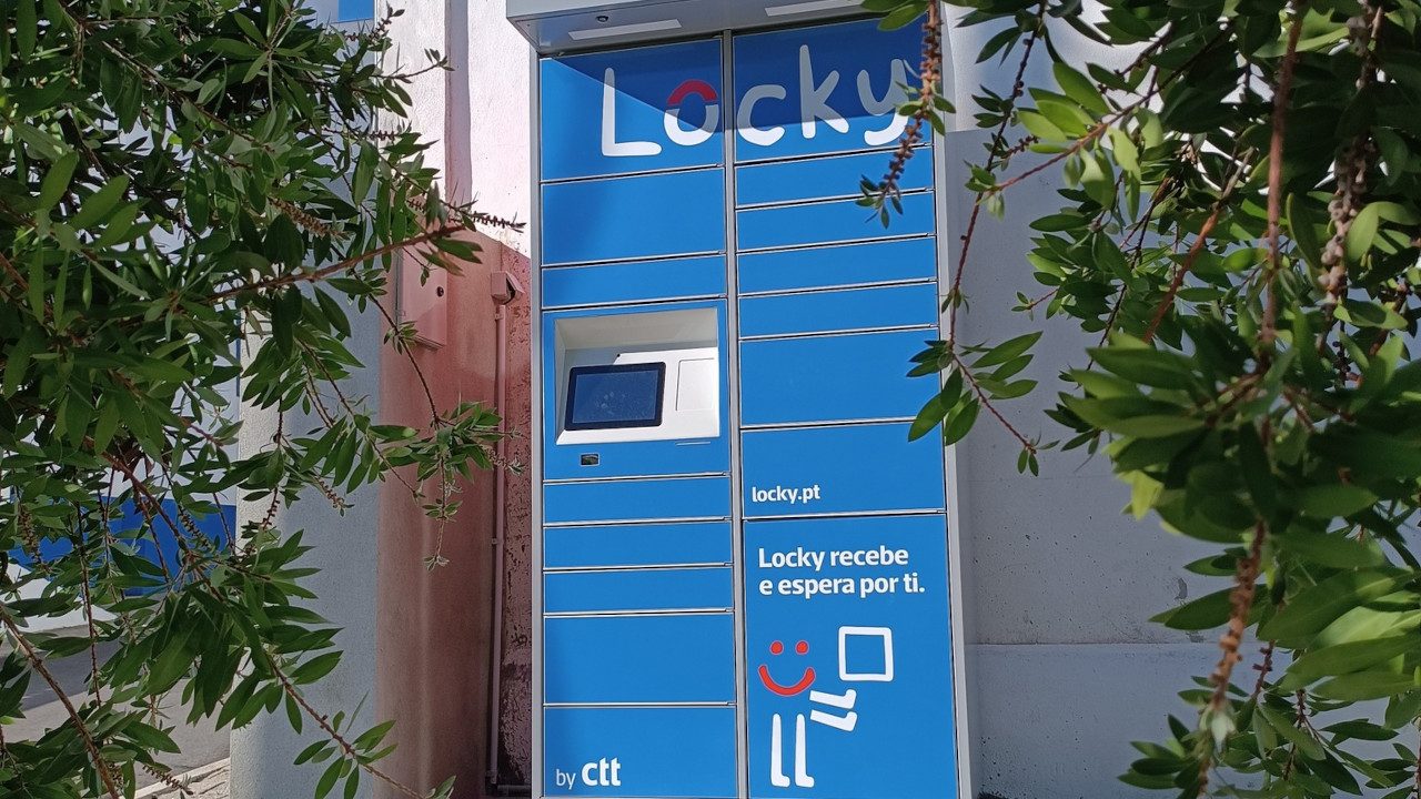 Cacifos Locky CTT em funcionamento
